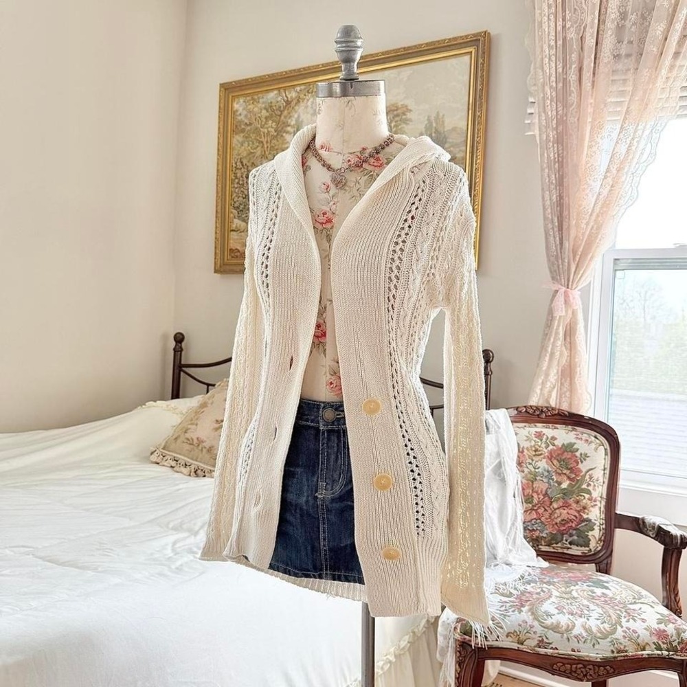 cream knit cardigan  Y2K Gap cream knit hooded cardigan size xs
